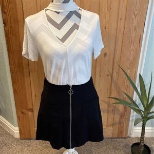 Black zip up skirt with pockets